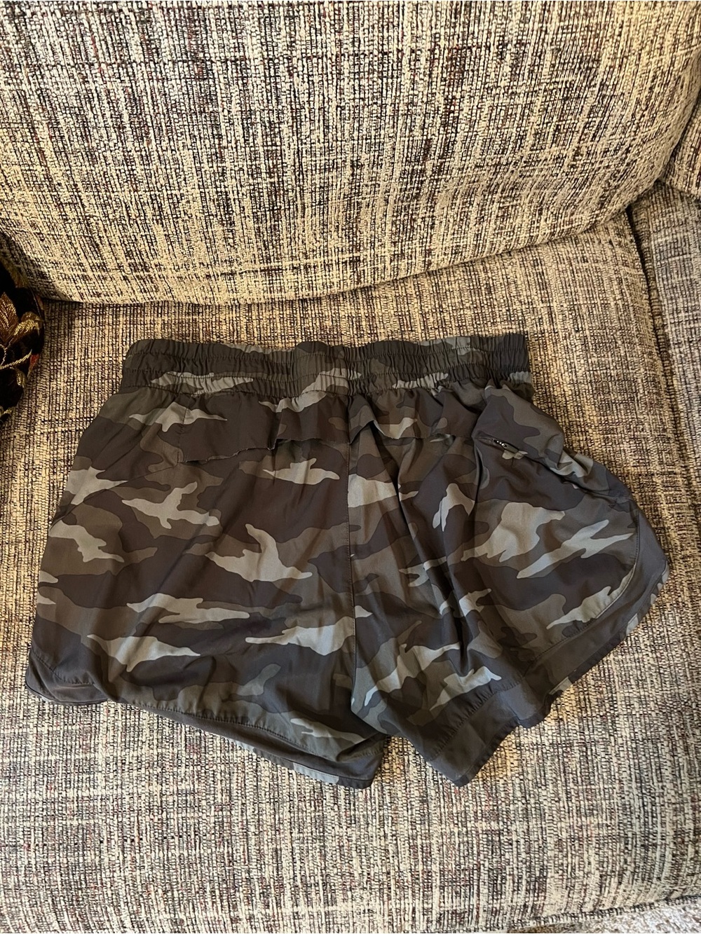 Athleta Mesh Racer Run Short - Picture 3 of 7